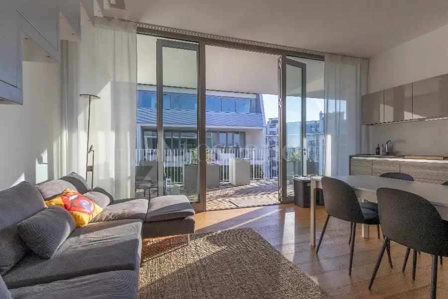 Attico in vendita di 200 mq a €695.000 (rif. 126/2025)