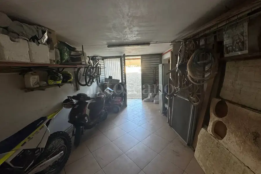 Villa in vendita di 400 mq a €420.000 (rif. 81/2024)