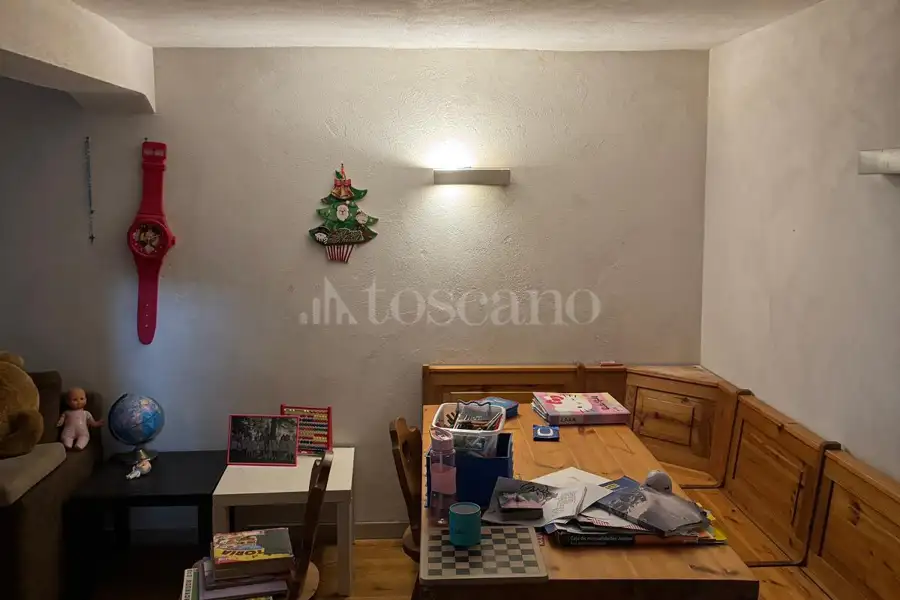Casa Indipendente in vendita di 321 mq a €449.000 (rif. 18/2026)