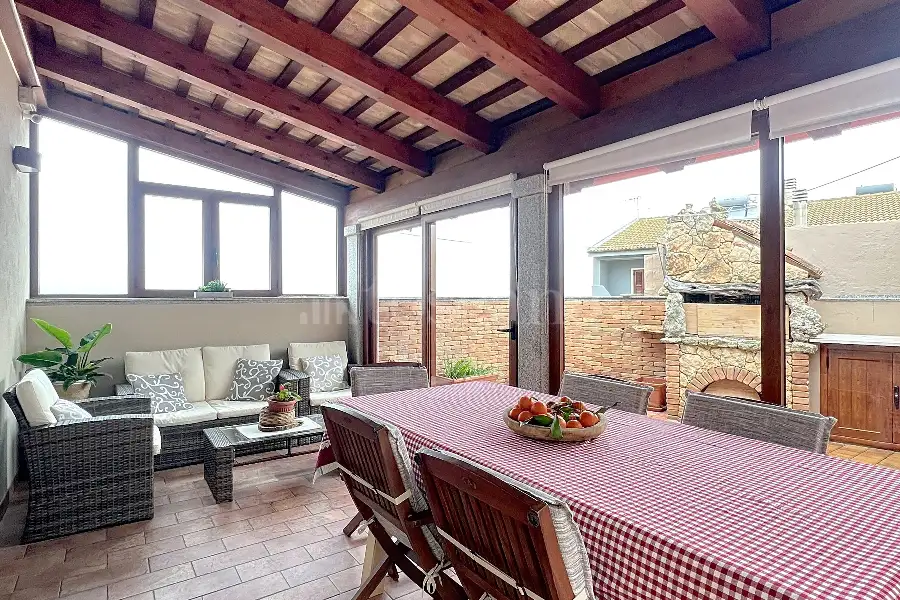 Villa Plurifamiliare in vendita di 480 mq a €680.000 (rif. 2/2026)