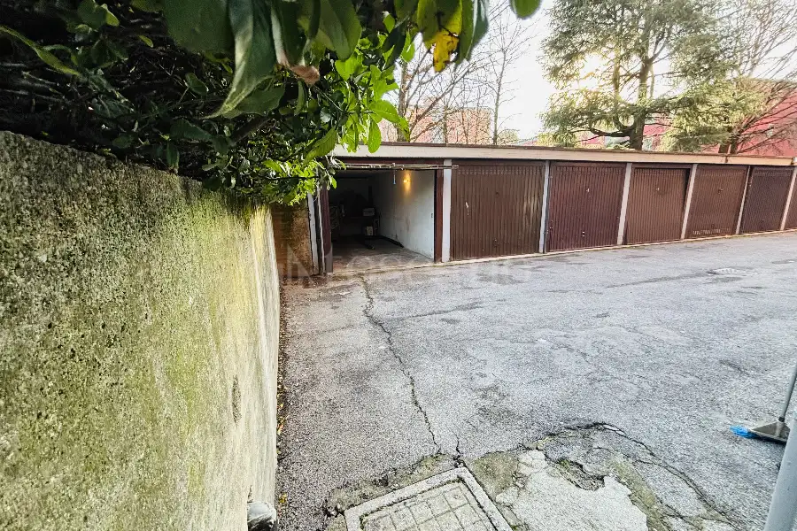 Box in vendita di 10 mq a €24.000 (rif. 59/2025)