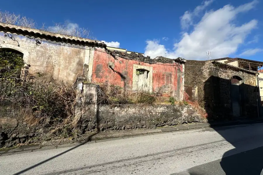 Edificabile Residenziali in vendita di 715 mq a €198.000 (rif. 209/2025)