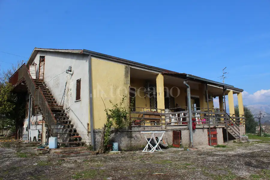 Casa Indipendente in vendita di 175 mq a €109.000 (rif. 34/2024)
