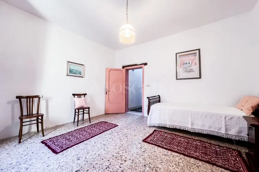 Casa Indipendente in vendita di 153 mq a €70.000 (rif. 74/2025)