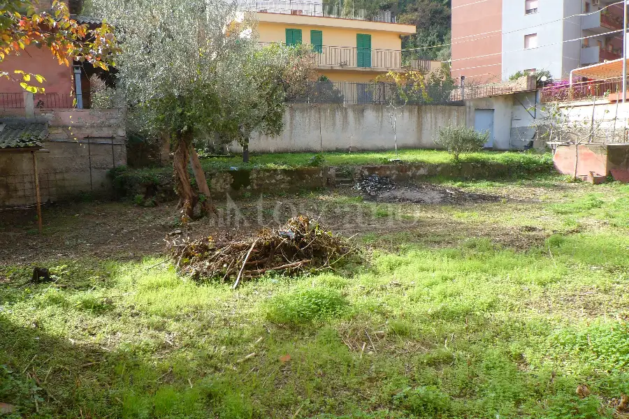 Villa in vendita di 225 mq a €100.000 (rif. 98/2016)