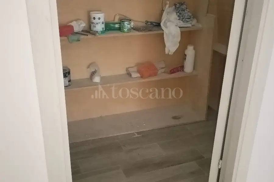 Negozio in affitto di 45 mq a €400 (rif. 56/2025)