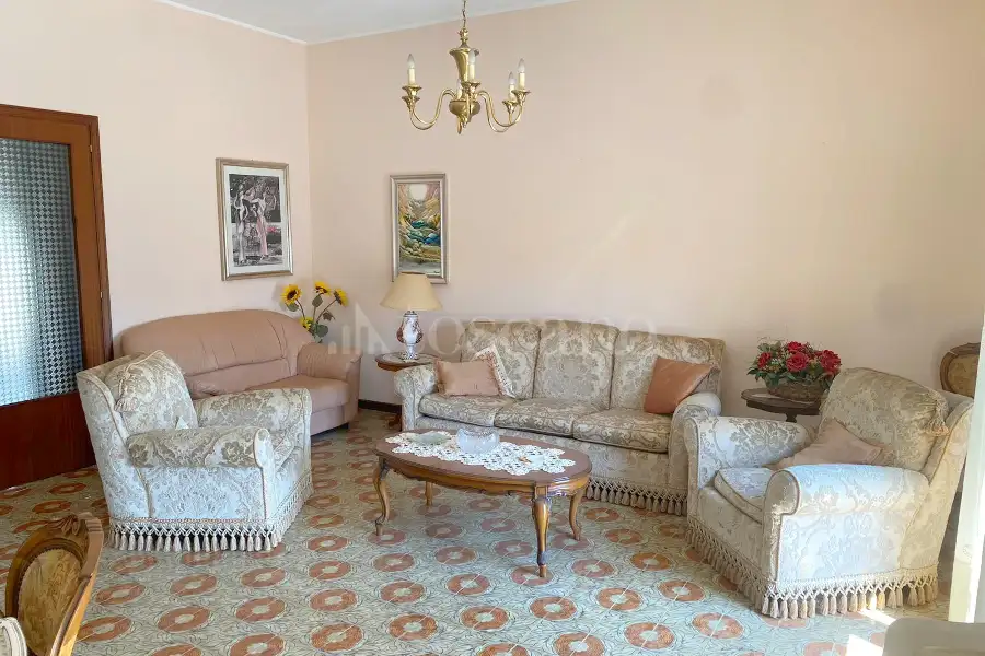 Casa in vendita di 158 mq a €114.000 (rif. 81/2025)