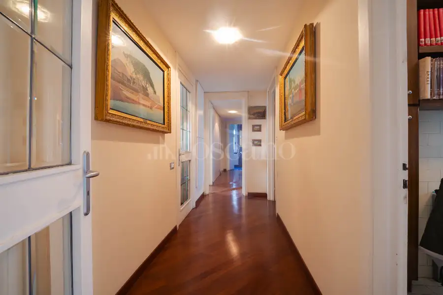 Casa in vendita di 280 mq a €1.950.000 (rif. 49/2025)