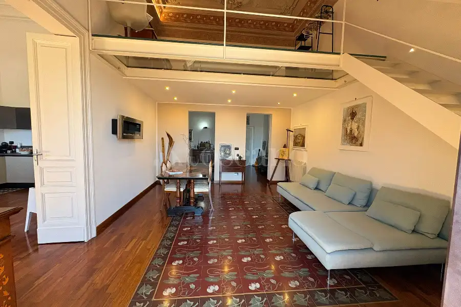 Casa in vendita di 255 mq a €949.000 (rif. 23/2026)