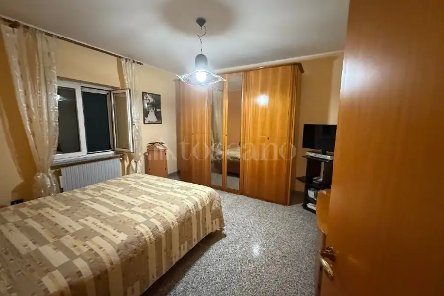 Casa Indipendente in vendita di 280 mq a €295.000 (rif. 25/2026)