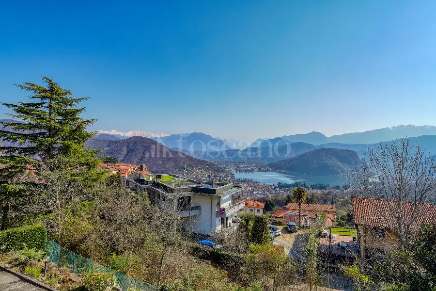 Villa Bifamiliare in vendita di 250 mq a €390.000 (rif. 129/2026)