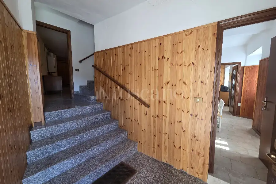 Casa Indipendente in vendita di 220 mq a €120.000 (rif. 5/2026)