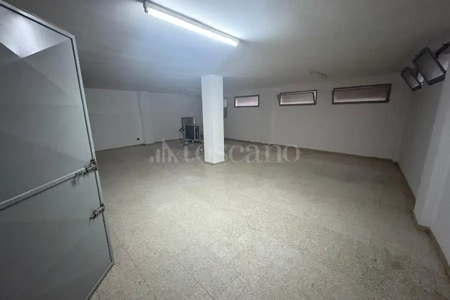 Negozio in vendita di 114 mq a €205.000 (rif. 8/2026)