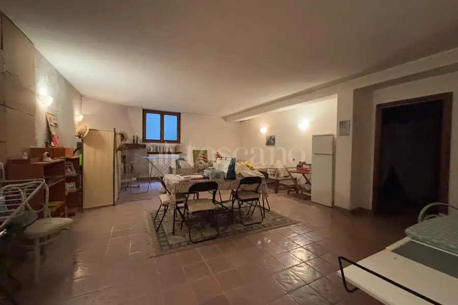 Villa in vendita di 250 mq a €325.000 (rif. 2/2026)