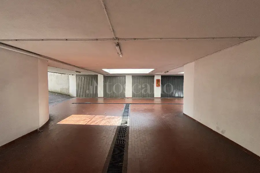 Box in vendita di 15 mq a €50.000 (rif. 17/2026)