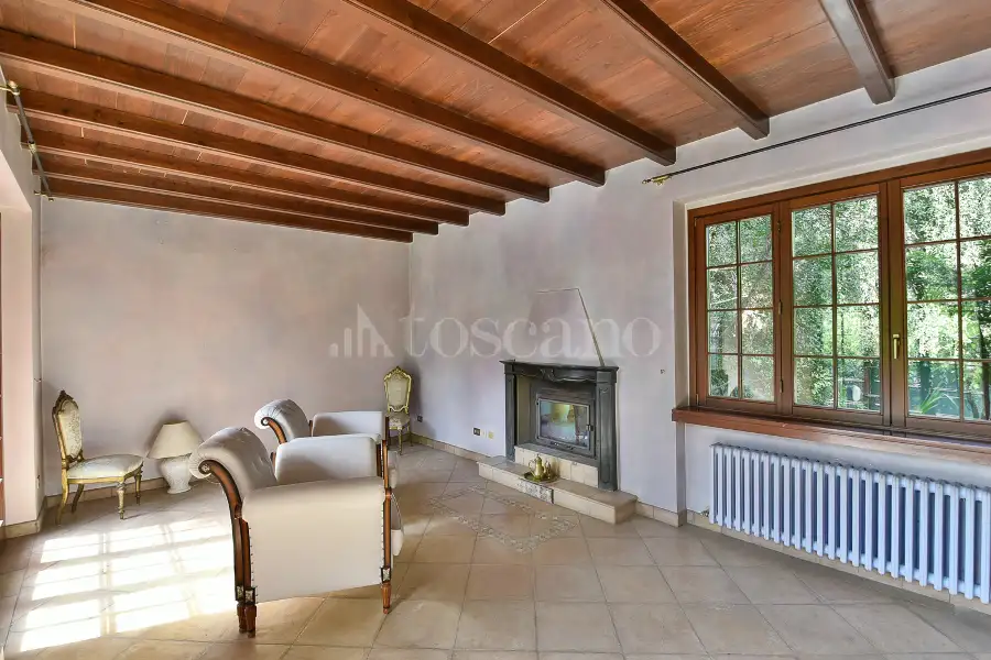 Villa in vendita di 320 mq a €630.000 (rif. 53/2026)