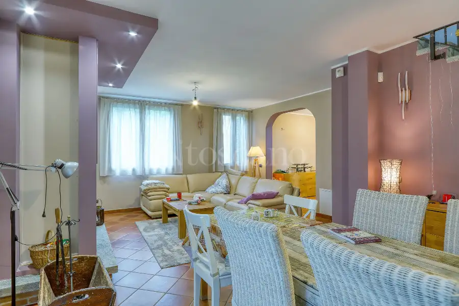 Villa in vendita di 220 mq a €445.000 (rif. 20/2026)
