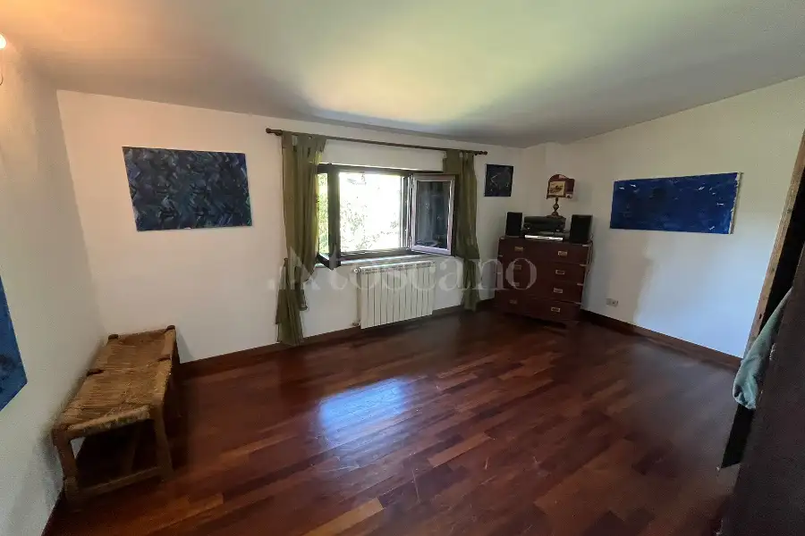 Villa in vendita di 300 mq a €339.000 (rif. 33/2026)