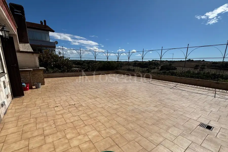 Villa Bifamiliare in vendita di 250 mq a €599.000 (rif. 33/2025)