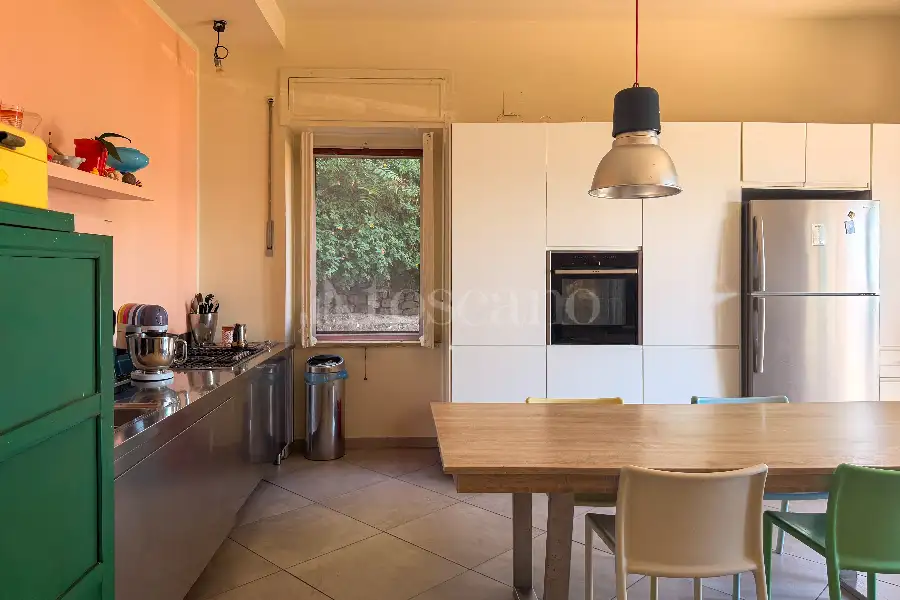 Casa in vendita di 210 mq a €990.000 (rif. 50/2026)