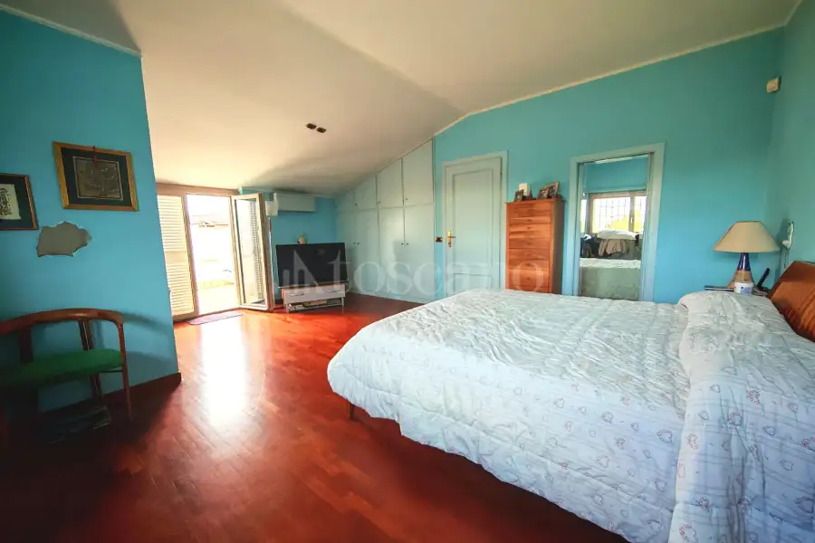 Villa Plurifamiliare in vendita di 250 mq a €699.000 (rif. 36/2025)