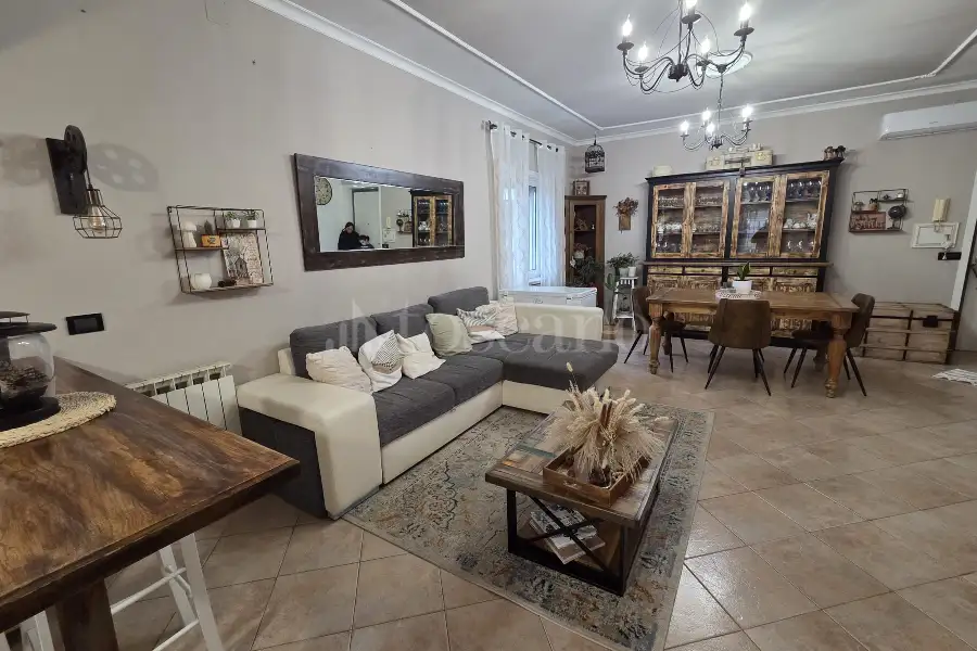 Casa in vendita di 90 mq a €235.000 (rif. 10/2026)