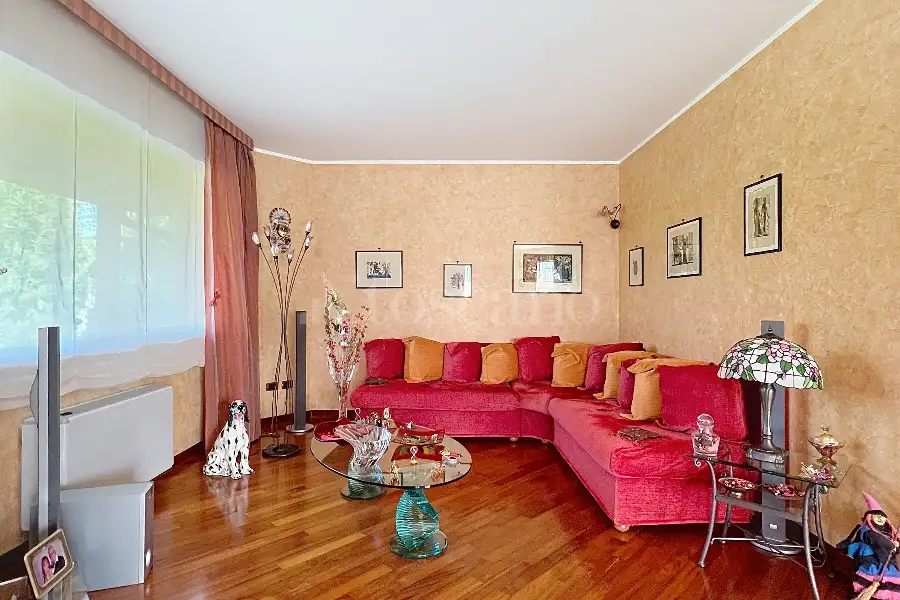 Casa Indipendente in vendita di 330 mq a €590.000 (rif. 82/2025)