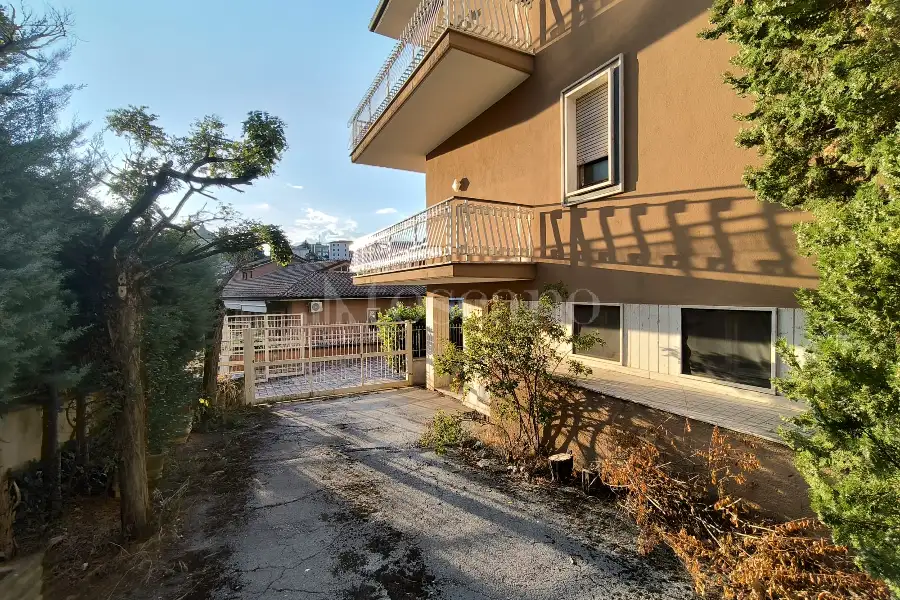 Casa in vendita di 200 mq a €385.000 (rif. 33/2026)