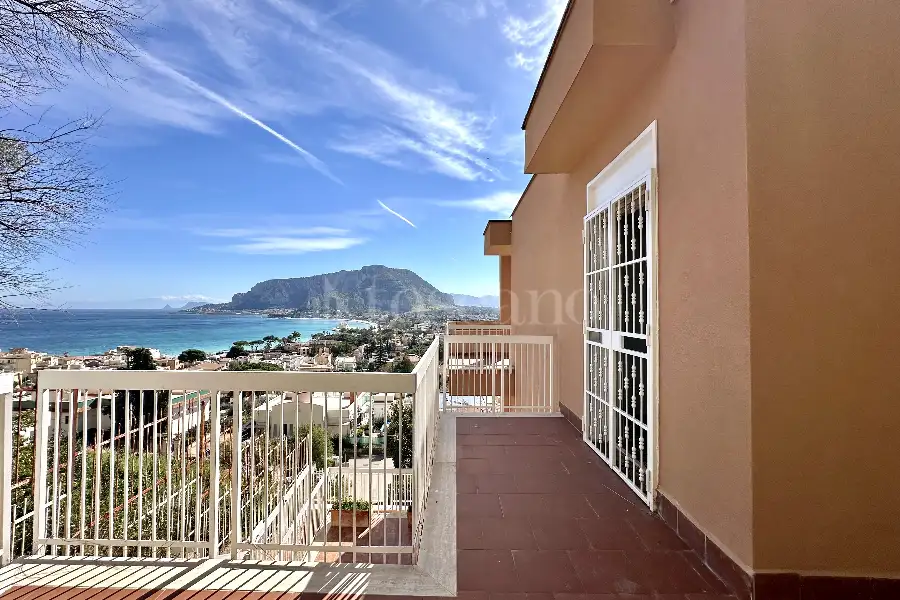 Villa in vendita di 110 mq a €295.000 (rif. 13/2026)