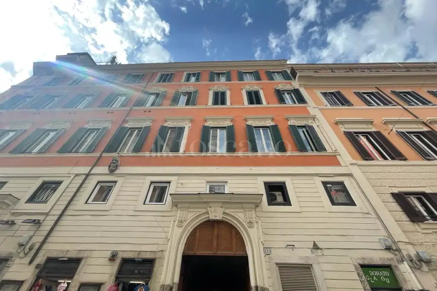 Casa in vendita di 240 mq a €1.299.000 (rif. 40/2026)
