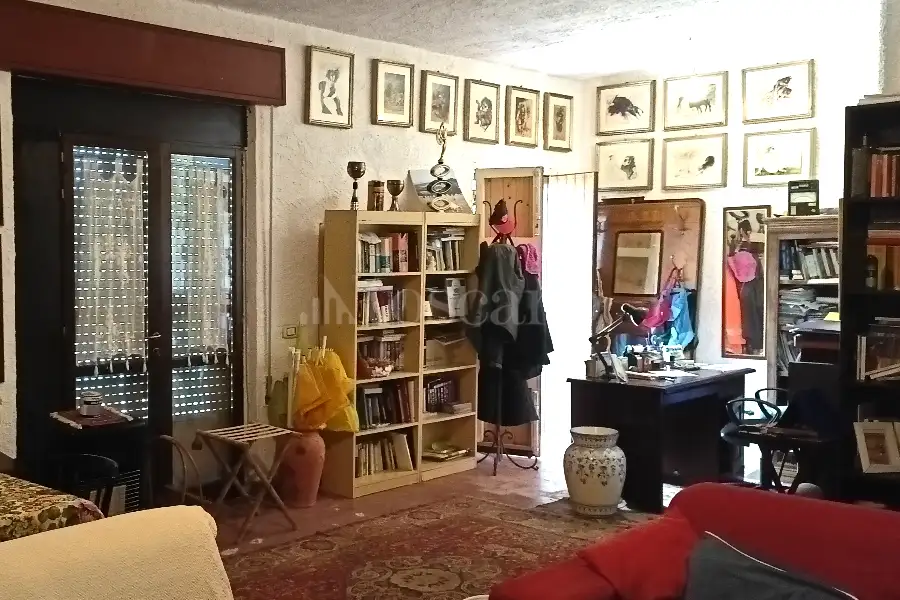 Casa Indipendente in vendita di 205 mq a €65.000 (rif. 12/2026)