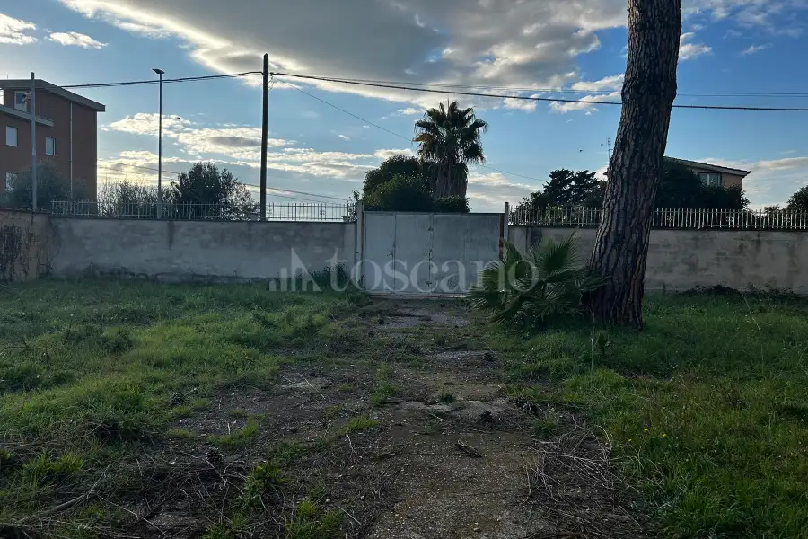 Edificabile Residenziali in vendita di 1.100 mq a €199.000 (rif. 10/2025)