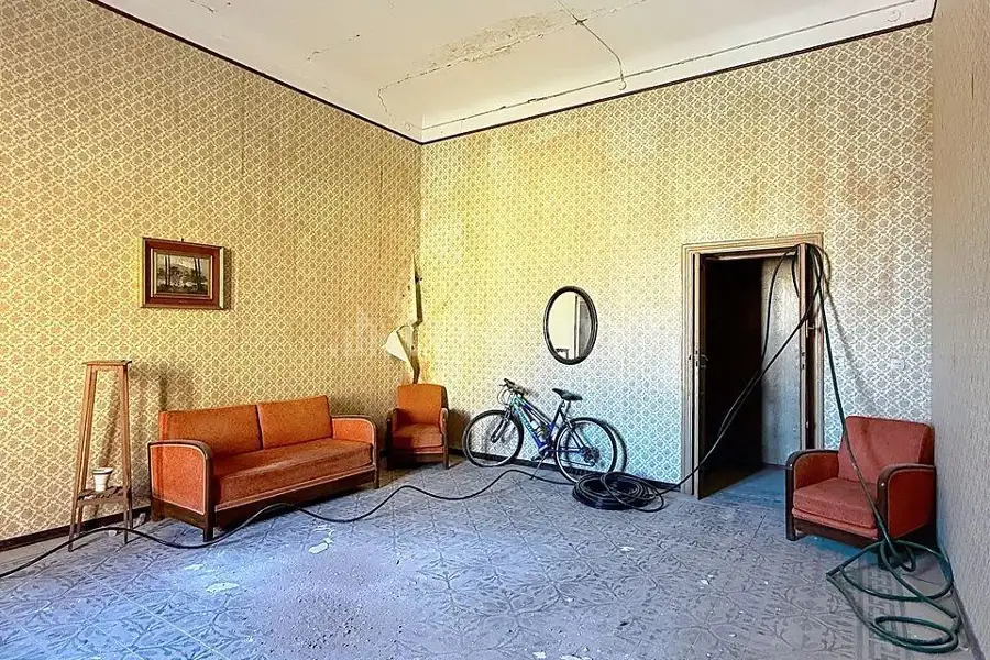 Casa Indipendente in vendita di 630 mq a €260.000 (rif. 190/2026)