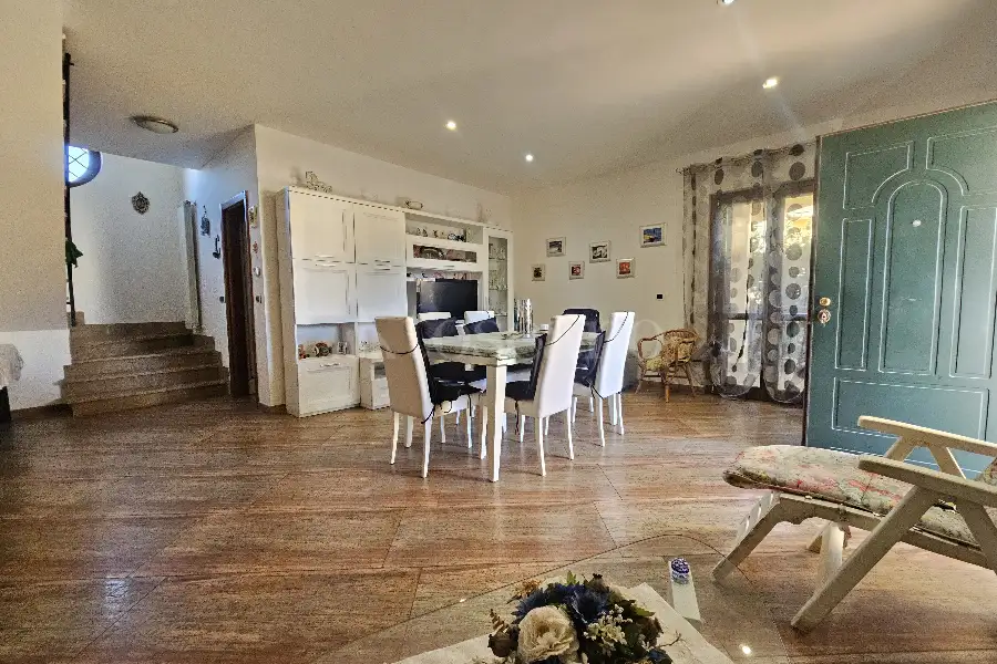 Villino a Schiera in vendita di 140 mq a €292.000 (rif. 111/2025)