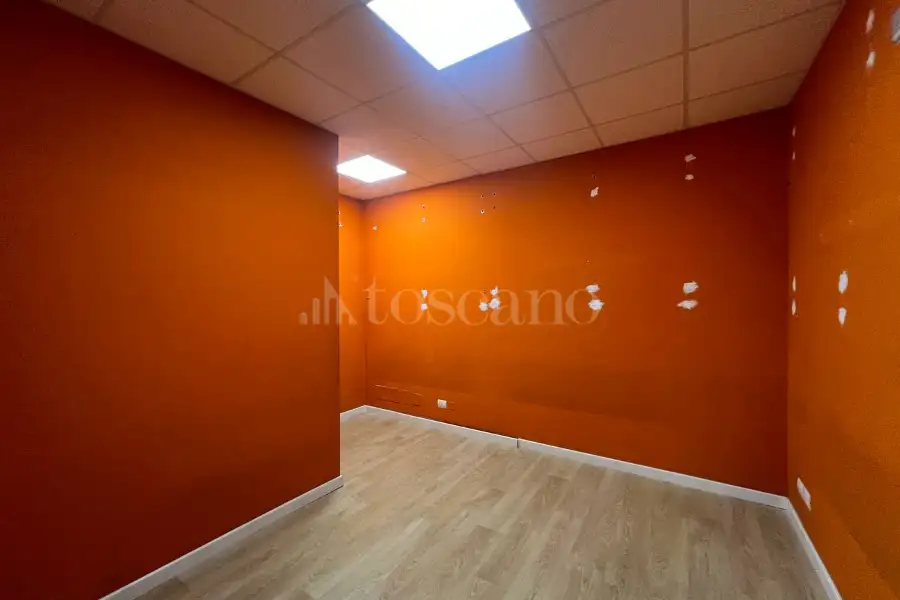 Magazzino in vendita di 215 mq a €149.000 (rif. 76/2025)