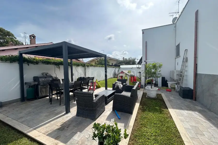 Villa Bifamiliare in vendita di 200 mq a €539.000 (rif. 52/2026)