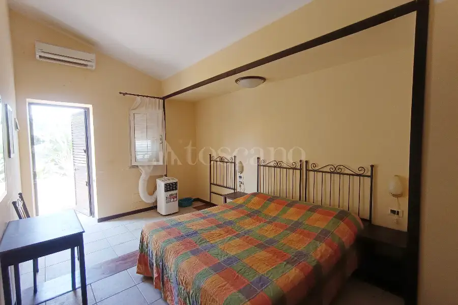 Villa Bifamiliare in vendita di 400 mq a €524.000 (rif. 108/2026)