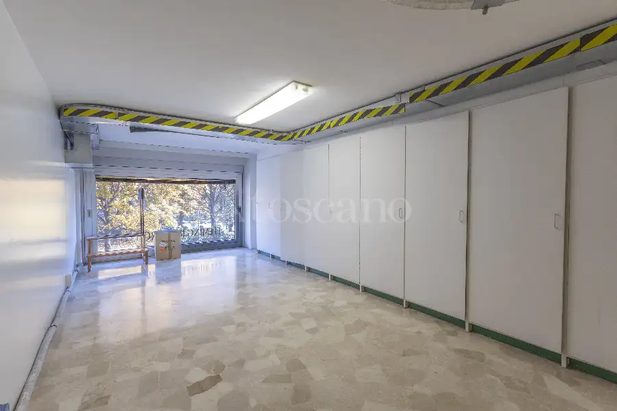 Ufficio in affitto di 255 mq a €6.000 (rif. 138/2025)