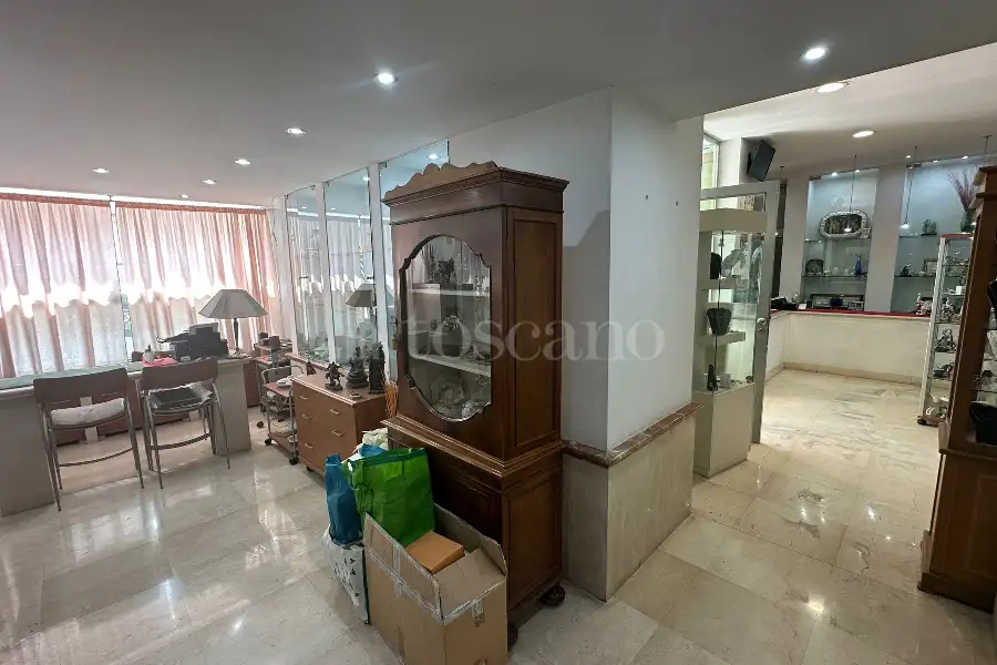 Negozio in vendita di 92 mq a €235.000 (rif. 66/2025)
