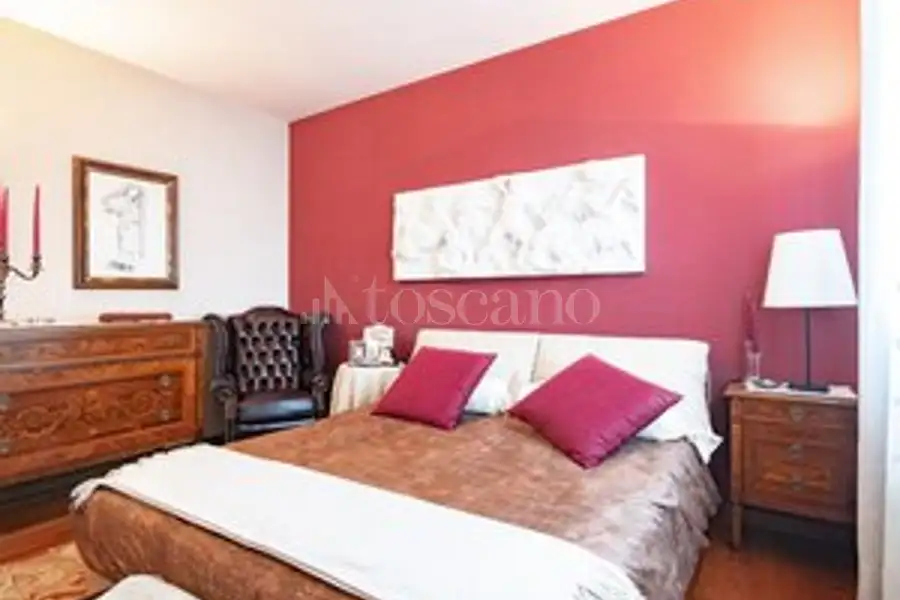 Casa in vendita di 330 mq a €470.000 (rif. 21/2026)