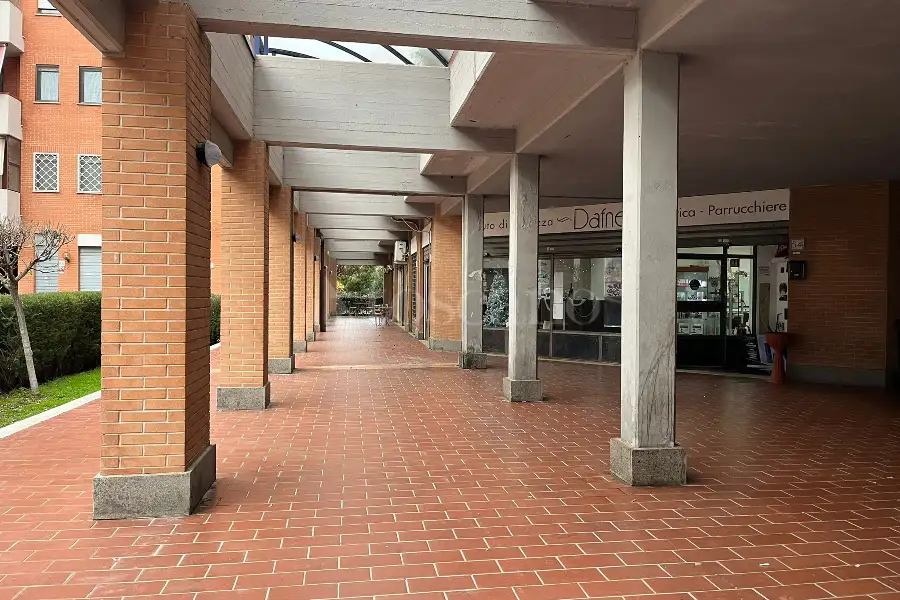 Negozio in vendita di 100 mq a €249.000 (rif. 60/2025)