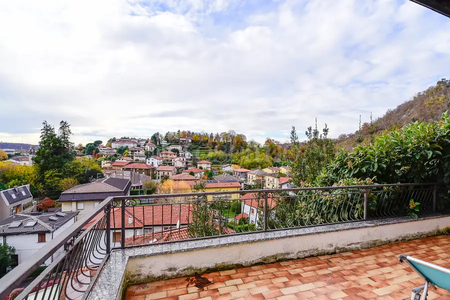 Casa Indipendente in vendita di 350 mq a €510.000 (rif. 50/2025)