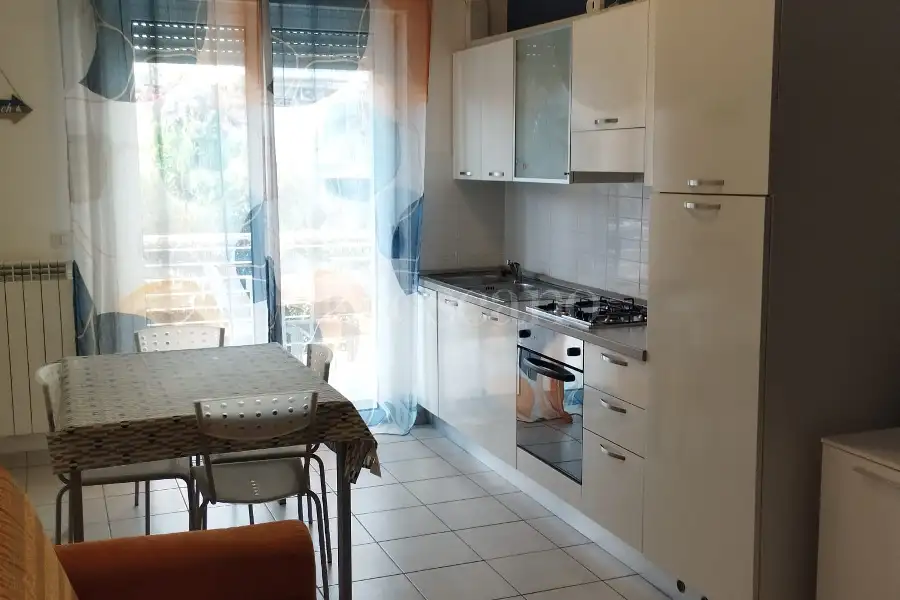 Casa in affitto di 50 mq a €460 (rif. 42/2026)