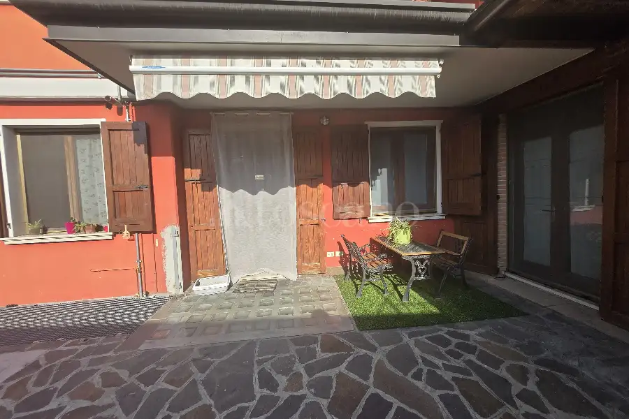 Casa Indipendente in vendita di 410 mq a €615.000 (rif. 40/2025)