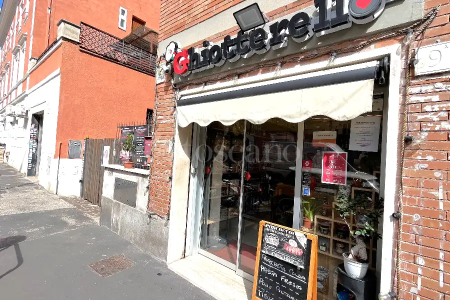 Negozio in vendita di 32 mq a €59.000 (rif. 32/2025)