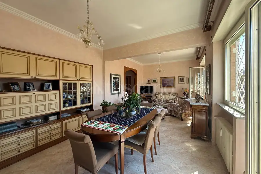 Attico in vendita di 130 mq a €529.000 (rif. 25/2025)