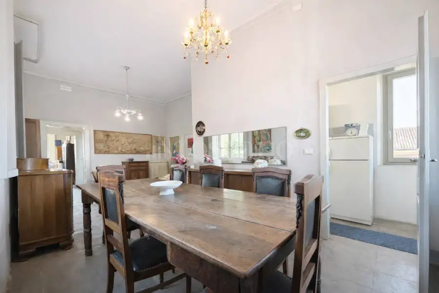 Villa Bifamiliare in vendita di 260 mq a €245.000 (rif. 50/2025)