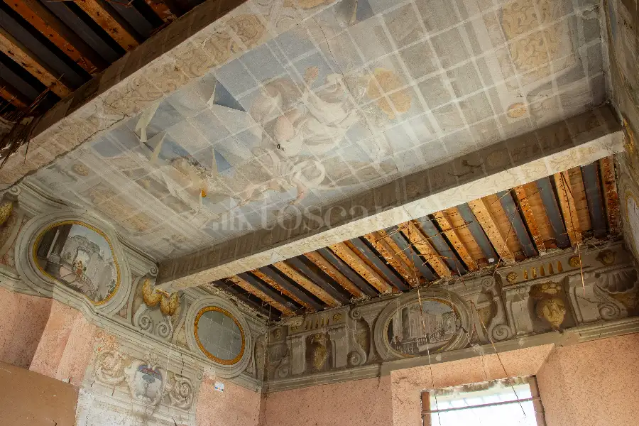 Villa in vendita di 1.337 mq a €1.250.000 (rif. 34/2025)