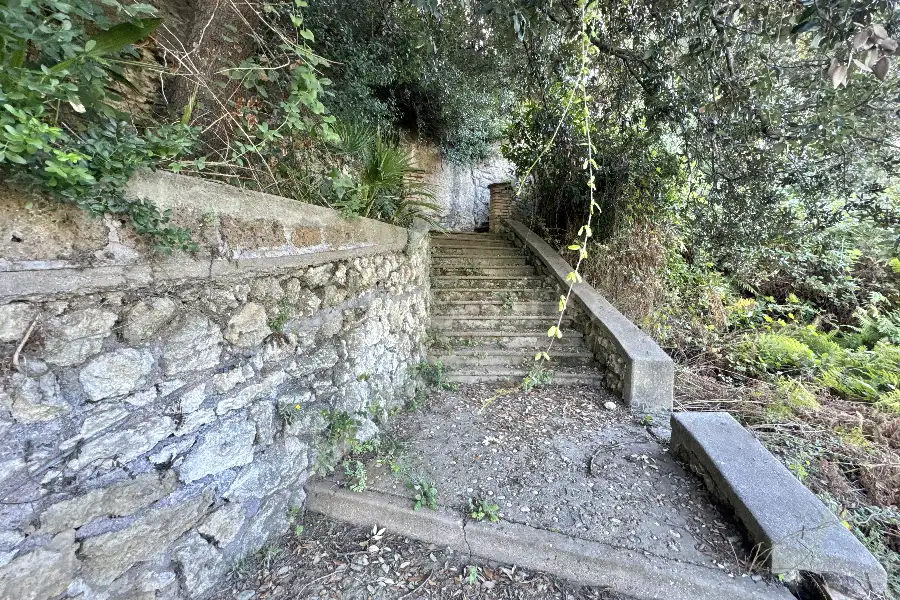 Casa Indipendente in vendita di 350 mq a €349.000 (rif. 112/2025)