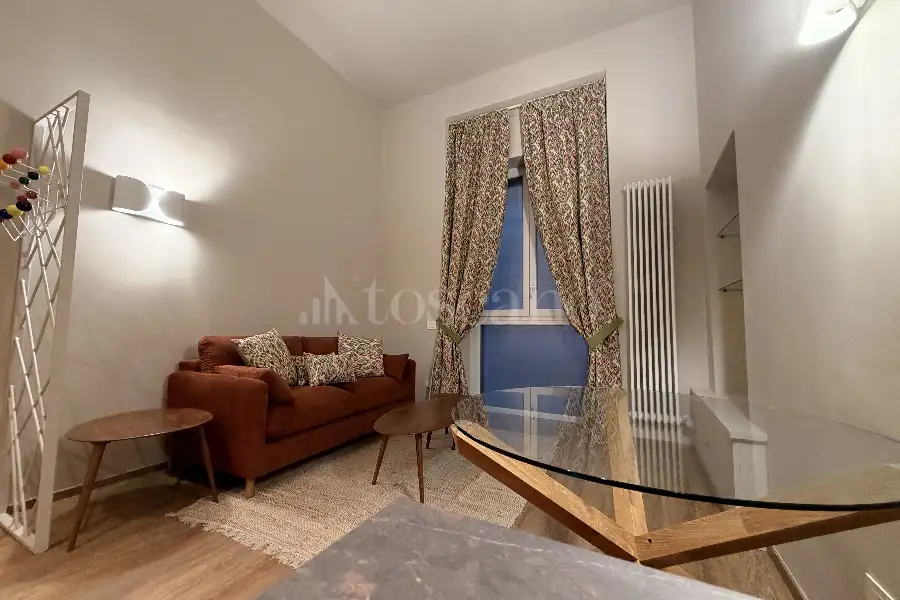 Loft in affitto di 50 mq a €1.850 (rif. 76/2025)